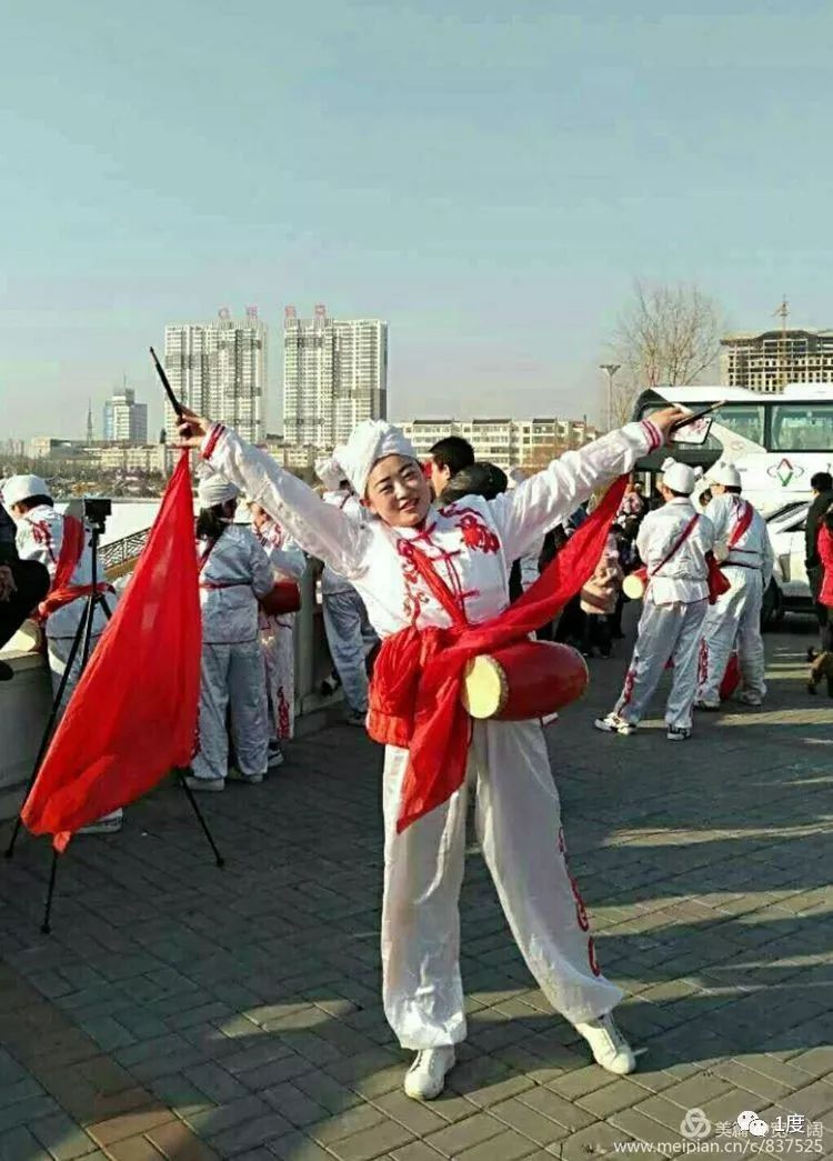 安塞腰鼓舞蹈视频欣赏,安塞腰鼓舞台表演图片