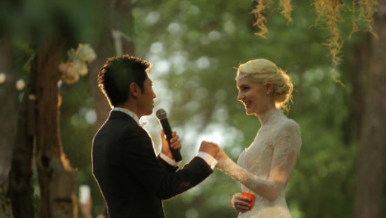 曾被章子怡母亲嫌穷,章子怡生的是龙凤胎吗