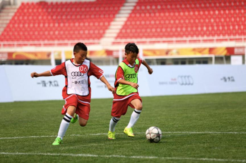 少年强则国强为祖国庆生,少年强则国强共筑冬奥梦