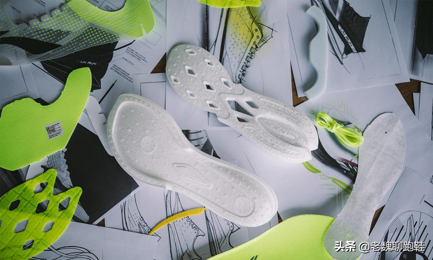 是李宁的飞电好还是高配版绝影好,是李宁的跑鞋好还是耐克的跑鞋好