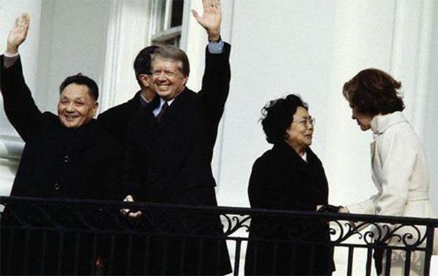 1979年*小平邓**访美的旋风九日，卡特：和他谈判是一种乐趣