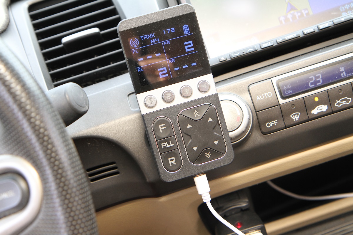 宽体CivicMK8现身泰包+柠檬金猴塞雷