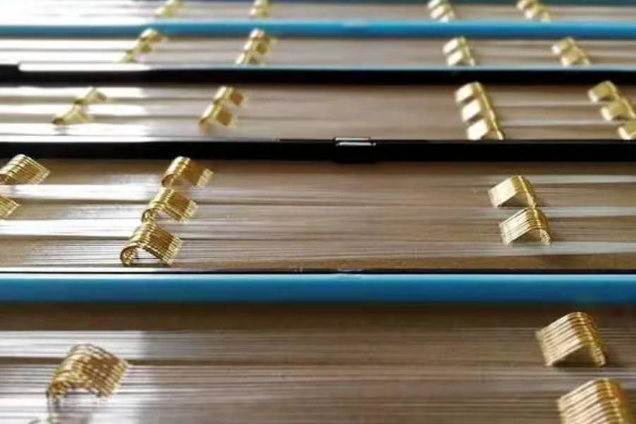 饵料下沉怎么避开小白条,饵料还没落水白条就跟着走