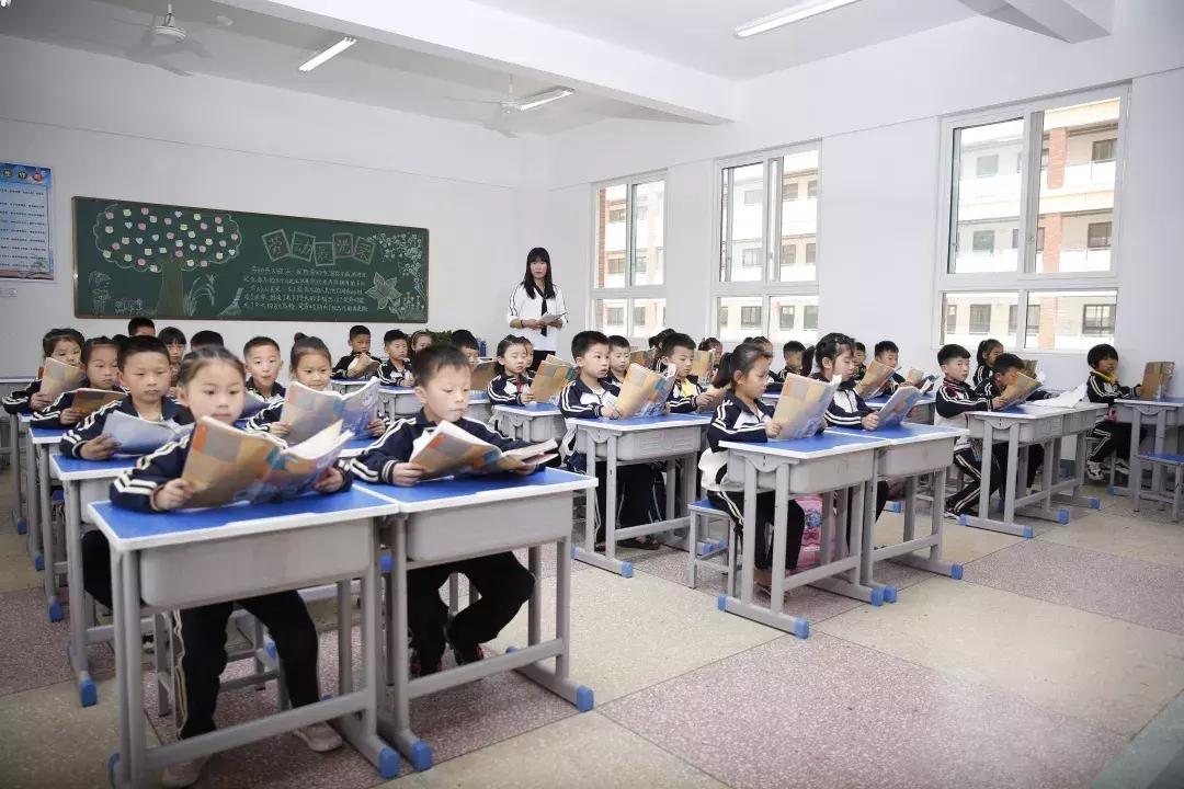 南阳第2完全学校,南阳第三个完全学校