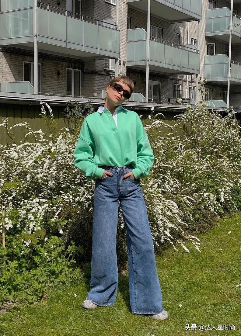 别再穿卫衣了今春这么穿才时髦,杨幂赵露思同款袄