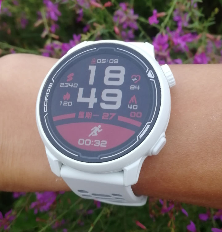 竞速手表推荐200左右,高驰pace2运动手表选哪个颜色
