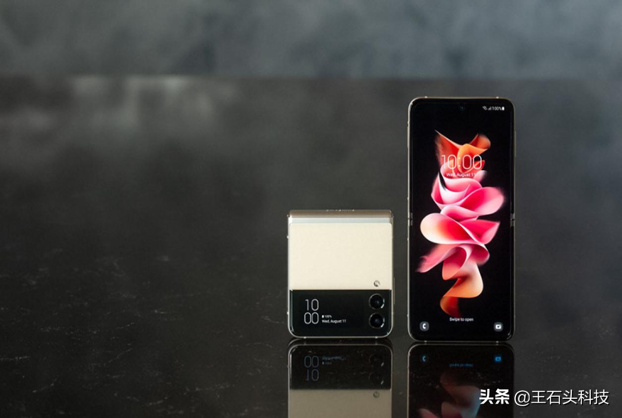 华为官宣折叠屏手机型号曝光,华为折叠屏手机惊艳全球