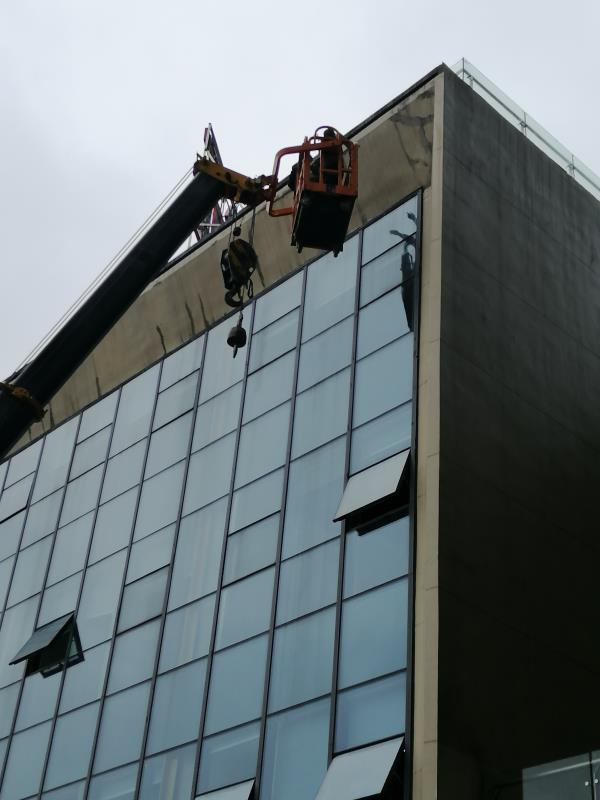 重庆写字楼外墙清洗多少钱一平方,重庆外墙清洗公司