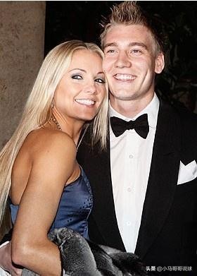 足坛第一自信帝退役，丹麦公主为他生娃，新欢是绝美巧克力模特