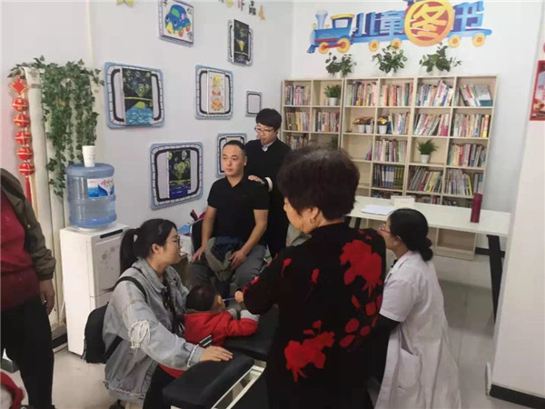 河北唐山学府雅居社区开展不忘初心牢记使命主题教育义诊活动