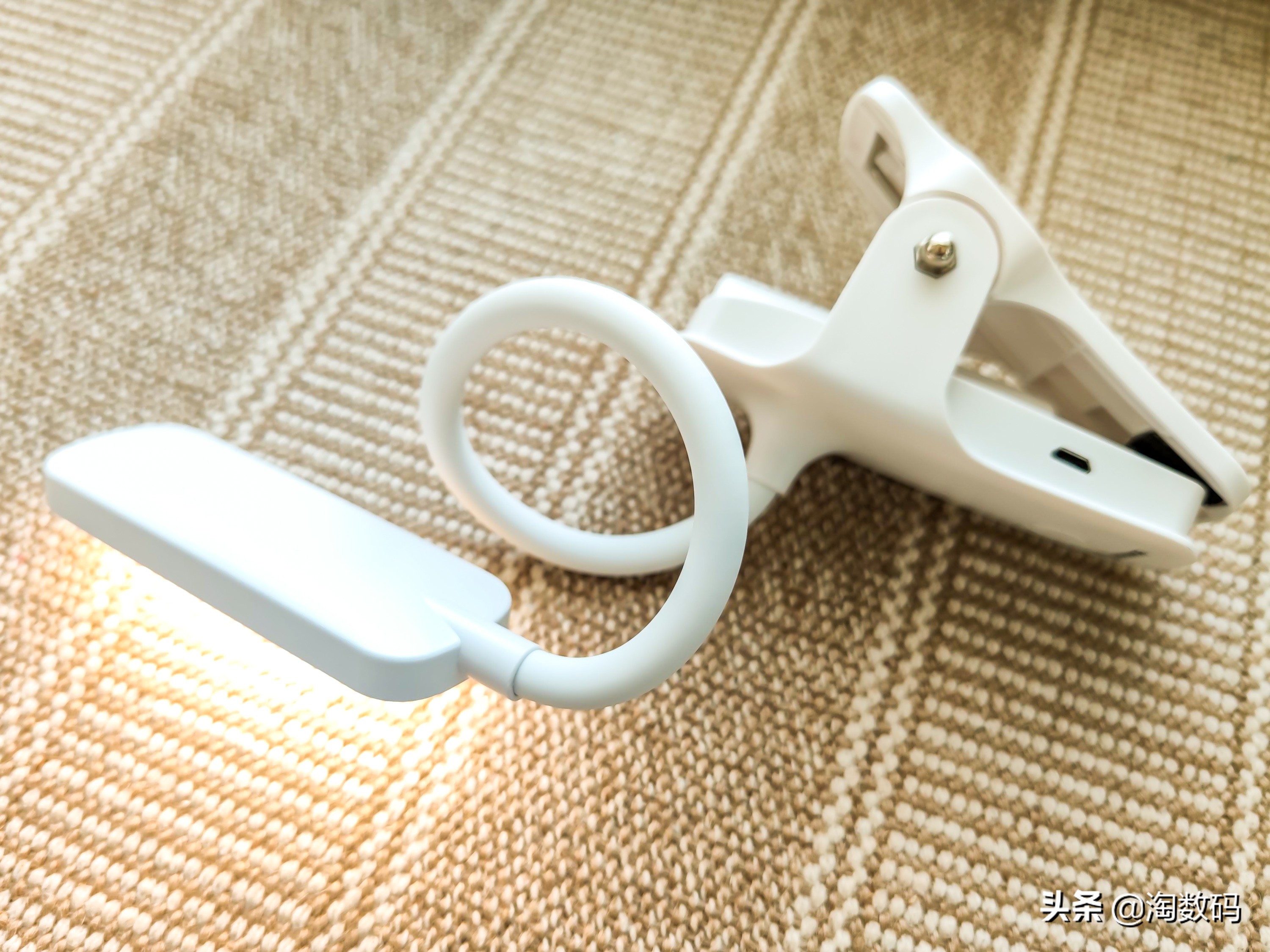 ￥9块9的德国LED充电台灯？105年欧司朗血统能否传承，开箱晒个单