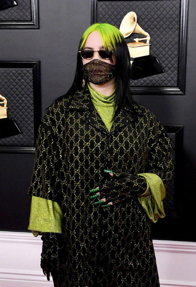 碧梨获5项格莱美奖的视频,碧梨横扫格莱美同类四大奖项