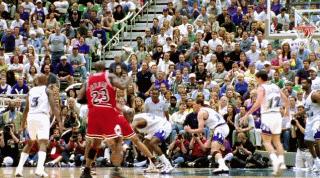 从乔丹到科比和詹姆斯,乔丹科比勒布朗一代又一代的传承