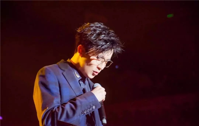 薛之谦2021江苏卫视跨年演唱会,薛之谦重庆演唱会2021售票时间