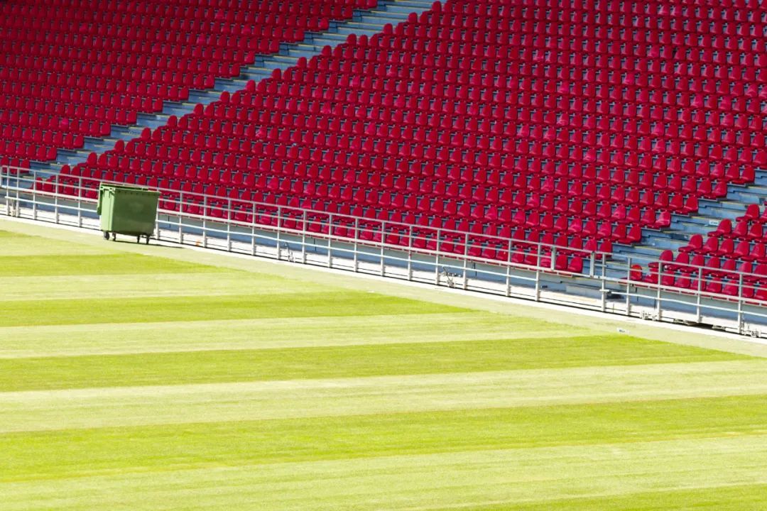 欧洲足坛亏损,欧洲五大联赛降薪