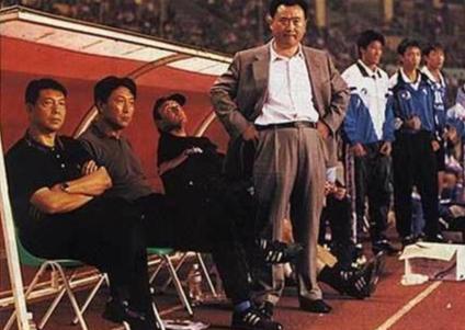 中国首富亏损四千亿是谁,中国首富亏损40亿元