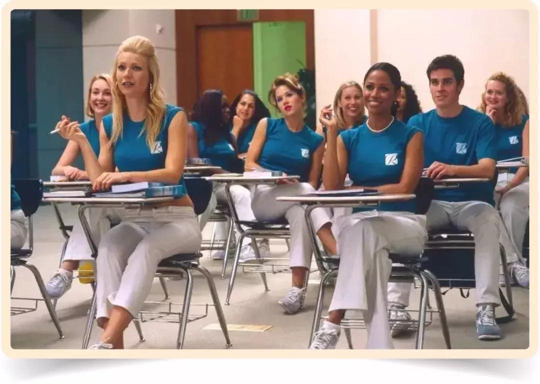 坐飞机见过这么漂亮的空姐吗,空姐坐飞机的奇葩经历