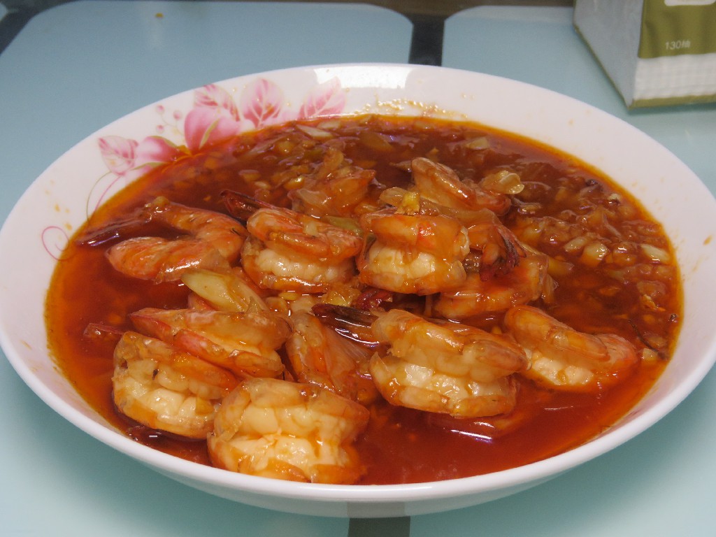 炒大虾需要提前焯水吗,大虾是直接炒还是焯水