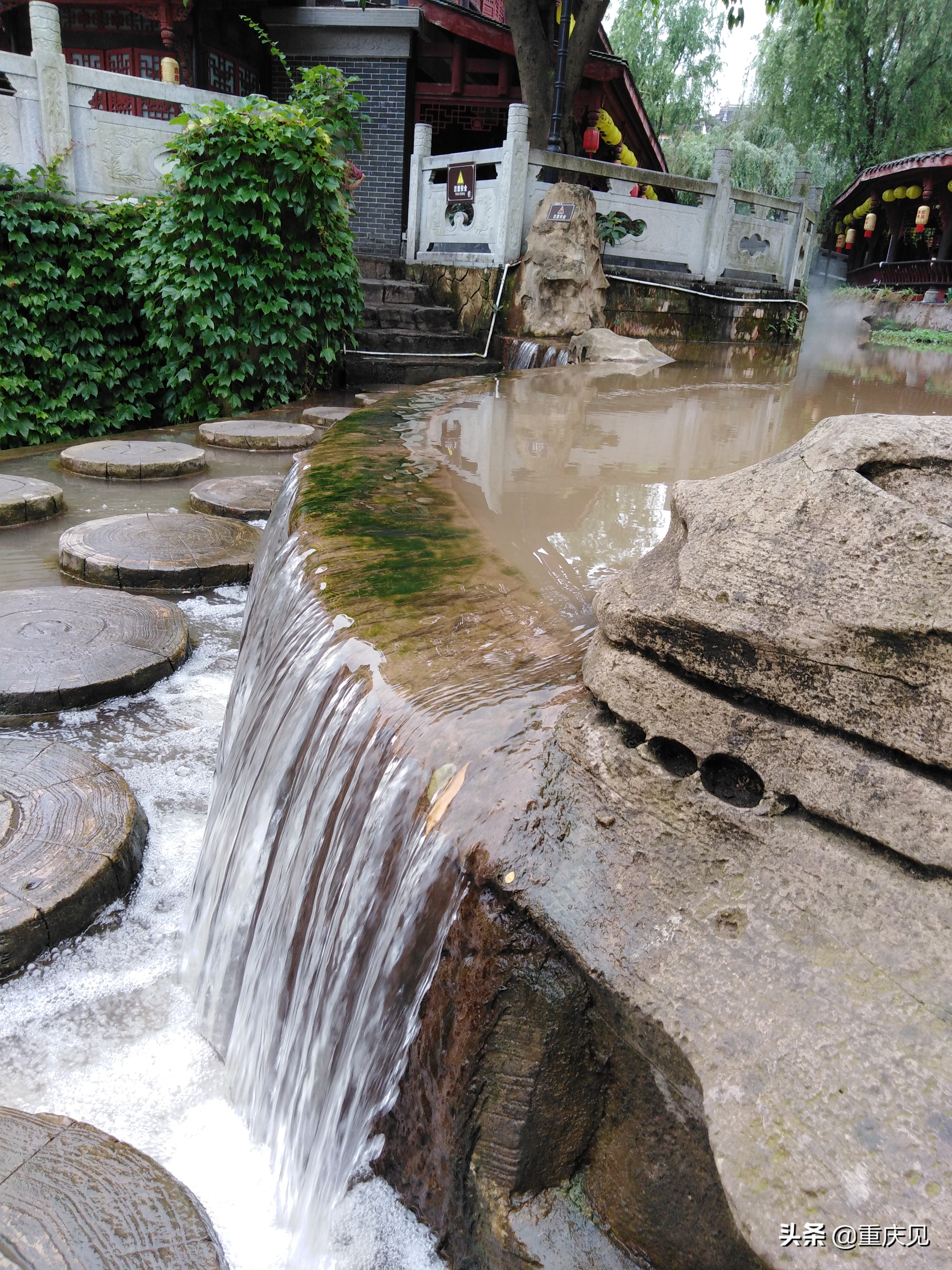 璧山春夏｜带TA去秀湖水街，赴一场时空之约，汉服国潮，衣袂飘飘