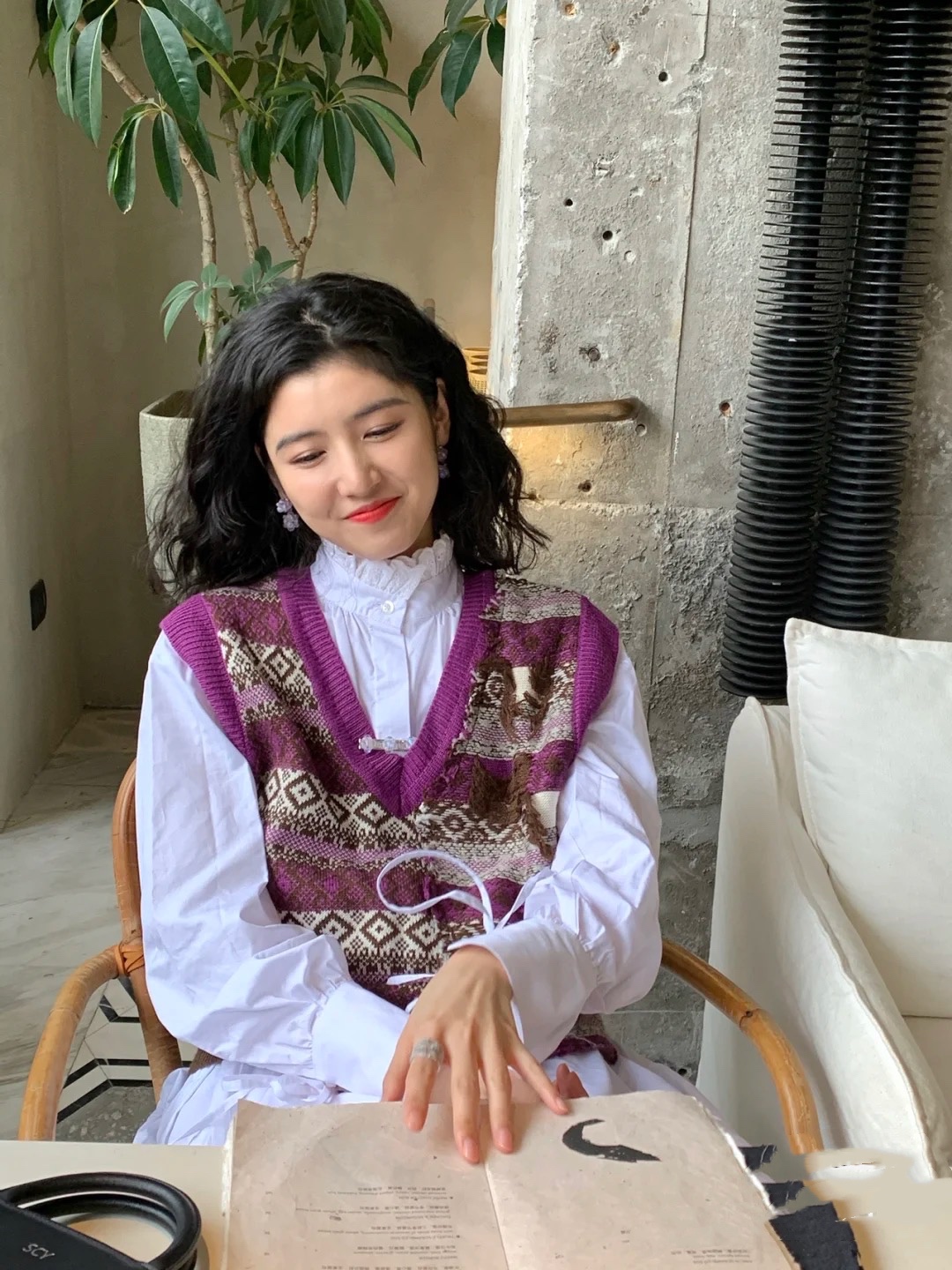 毛衣衬衫冬季最爆表穿搭方法,高级感毛衣衬衣秋冬内搭