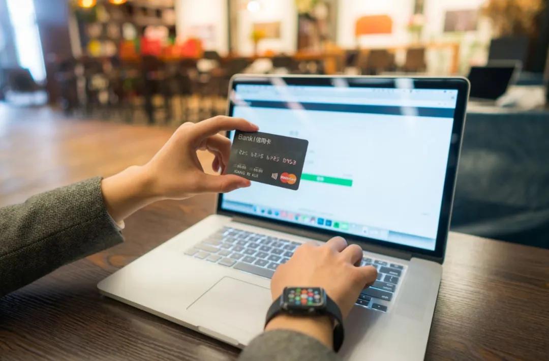 怎样合理有效的使用多张信用卡,一张信用卡怎么还另外一张信用卡