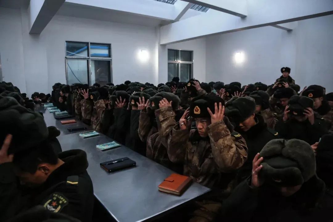 一级军士长提干营长,二级军士长提干后军衔