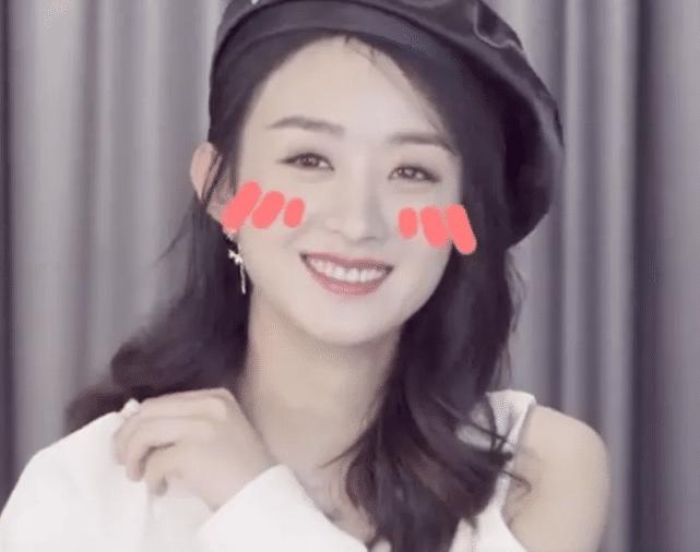 赵丽颖最危险的动作,赵丽颖镜头前笑着