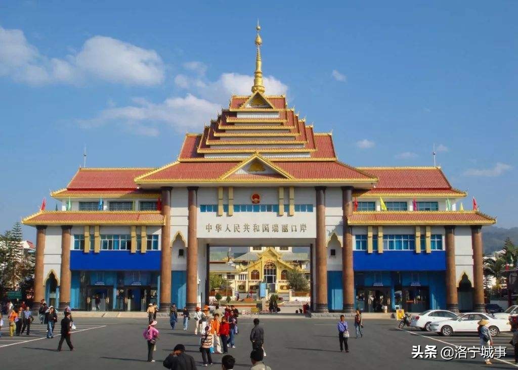 河南洛宁卫明新——云南旅游组诗二十首