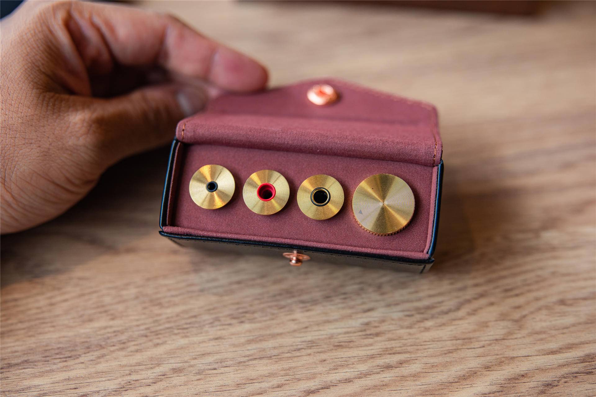 终将到来的万元户，简单说说山灵旗舰*放播**器M8