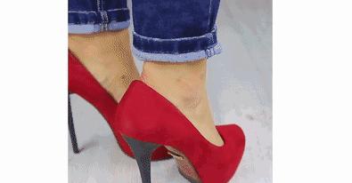 夏天了手脚干裂还有老茧,手脚干裂脱皮老茧用什么药膏