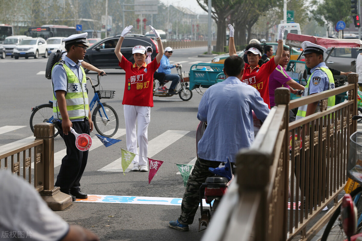 现在因私出境可以办理护照吗,已有护照怎么出境
