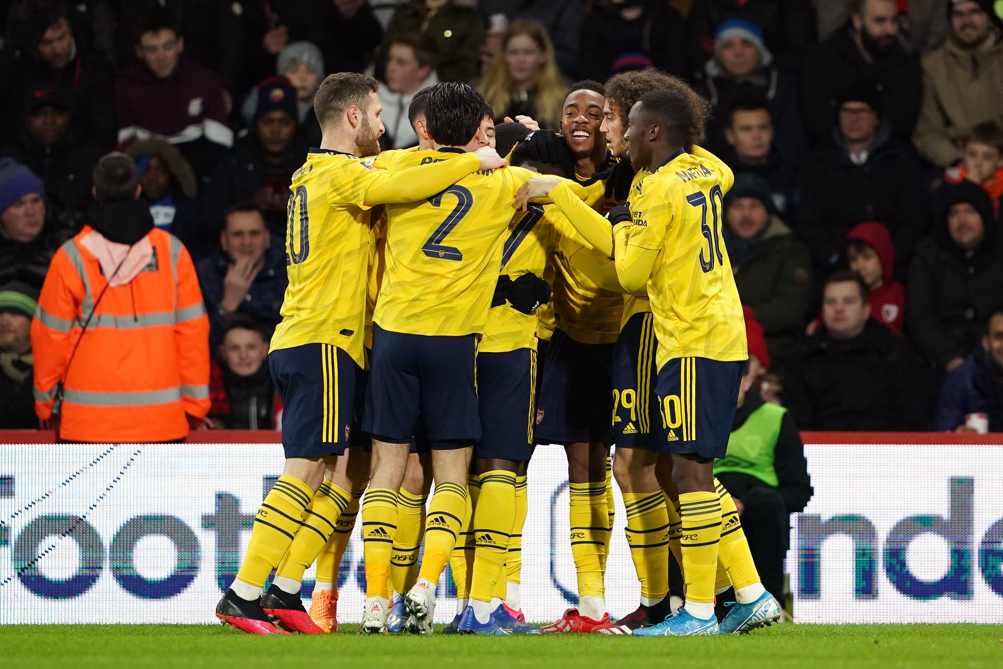 1-2!英超6.8亿豪门又献神作:22脚传递破门,下轮战2届冠军得主