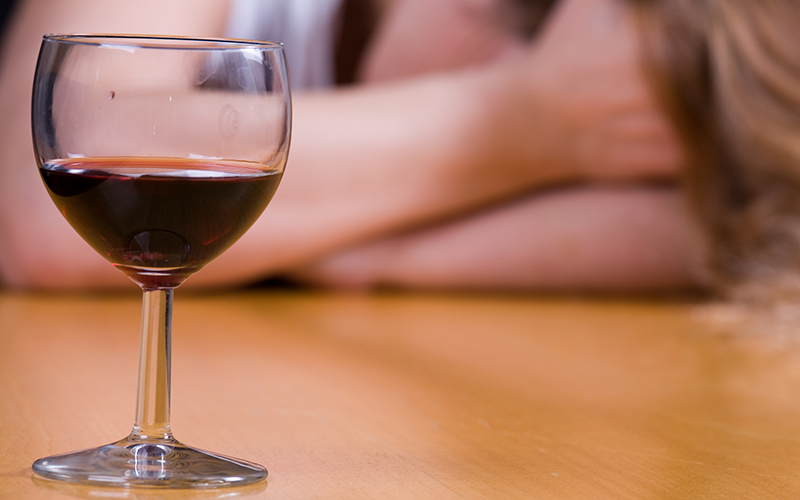 喝了酒体内怀孕怎么办,喝了酒怀孕没事吧