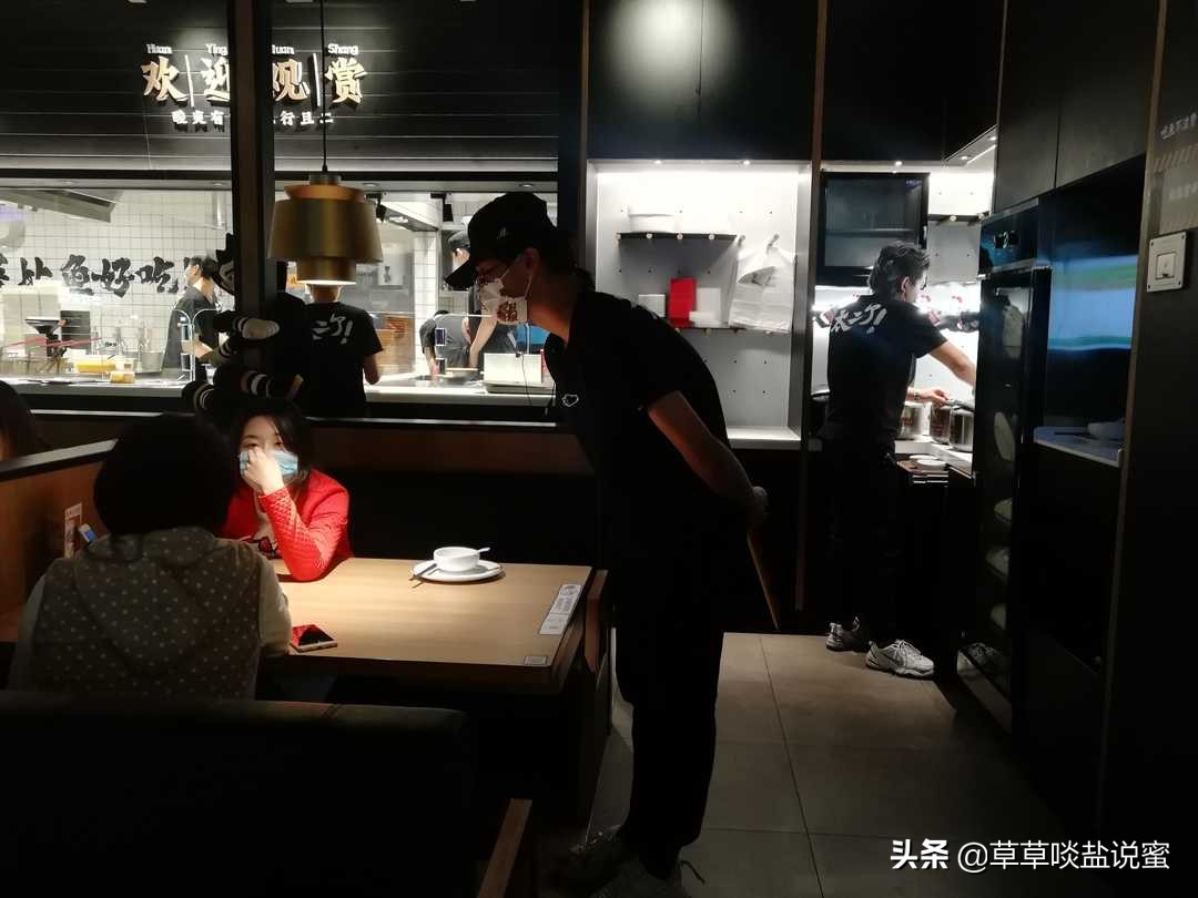 柠檬开胃酸菜鲈鱼,酸菜鲈鱼怎么做鱼片滑嫩有嚼劲