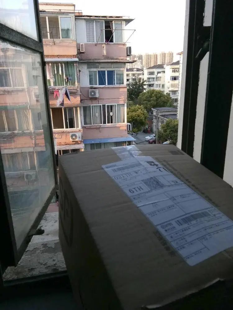 深圳顺丰快递员一个月能挣多少钱,顺丰快递员每个月休息几天