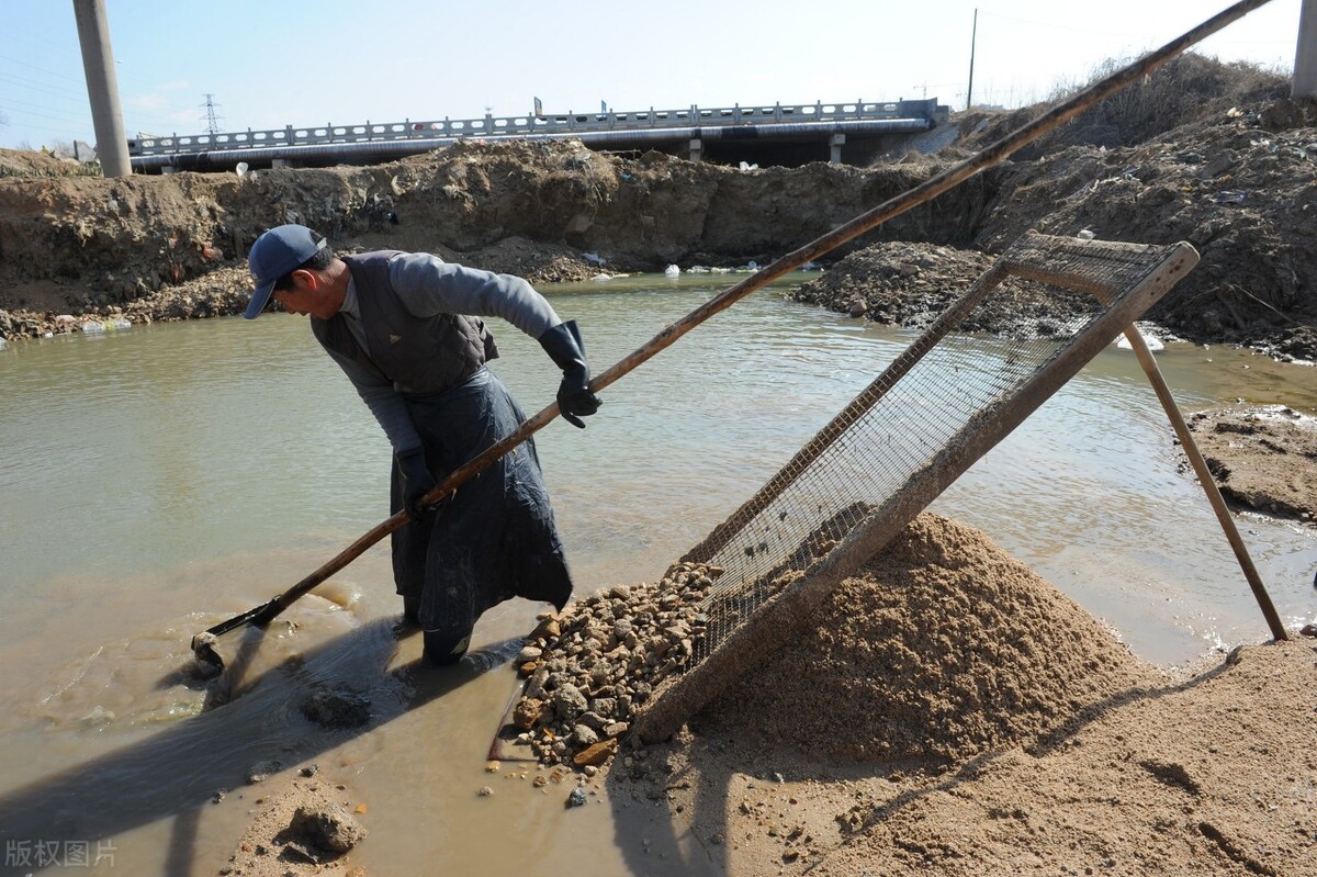 全球沙荒来袭,东南亚各国“坐地起价”,200亿吨需求如何*局破**