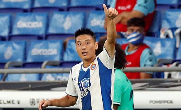 太疯狂！武磊一战使皇马两巨星疲于奔命，最高冲刺速度接近博尔特