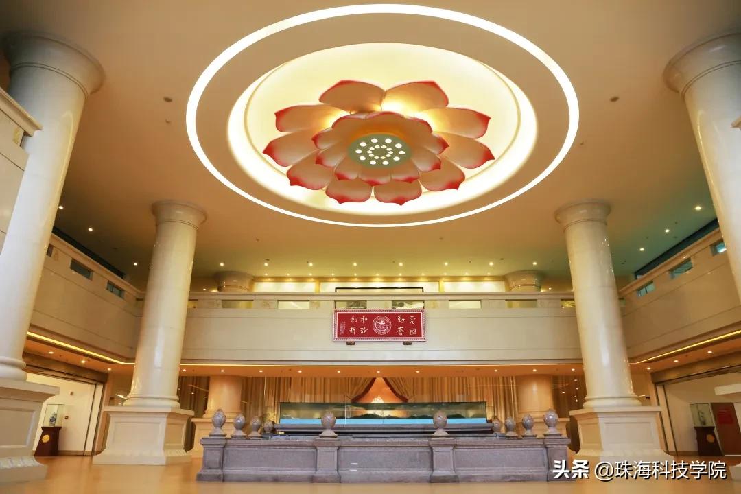 读一所校园环境和学习氛围全方位一流的大学是什么体验？