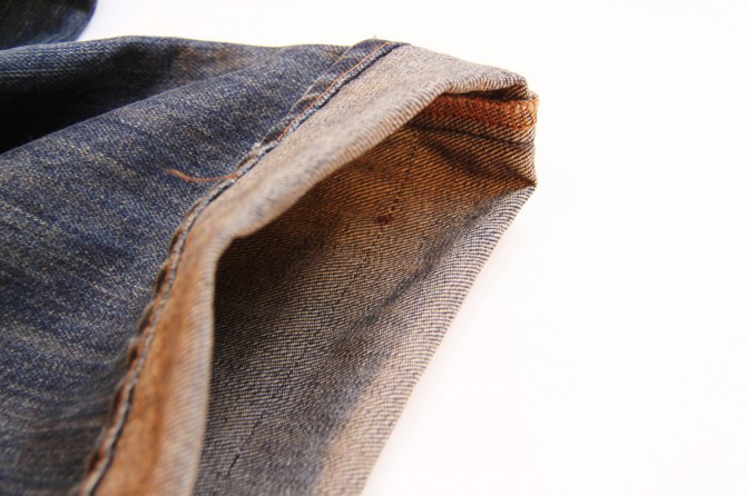 牛仔裤太长怎样改短保留原边,微喇叭牛仔裤太长怎么改短好看