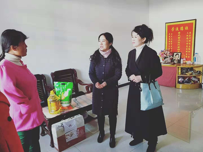 妇联庆六一爱心捐赠活动,区妇联组织开展爱心捐赠活动