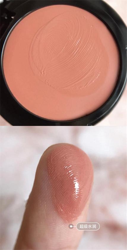 李佳琦用的平价口红突然火了，不卡唇纹显肤白，效果堪比阿玛尼