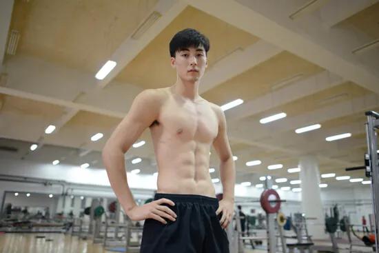 拜托，千万别让萧亚轩看到这些国家体坛中的鲜肉帅哥