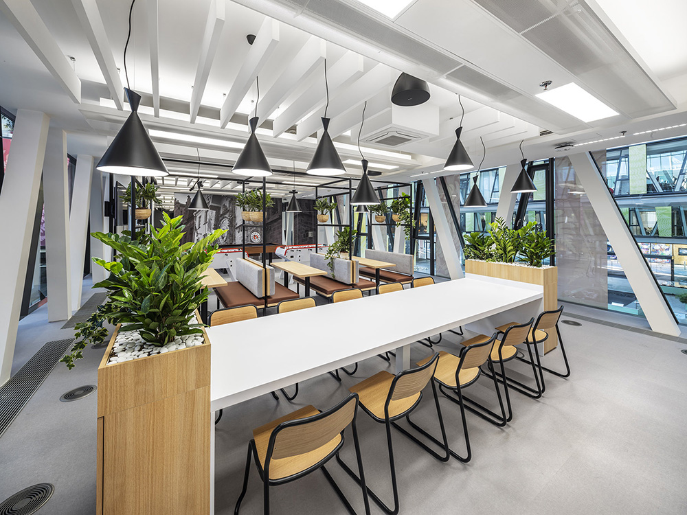 活力摩登科技公司PureStorage布拉格办公设计欣赏