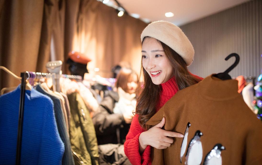 服装批发市场一手货源直播,服装店怎么直播找货源