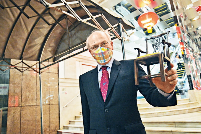 香港法律界“乱象”，完全感受不到回归，效忠还停留在英伦