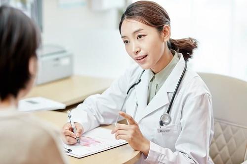 女性月经异常，出现痛经、情绪差，千万别忽视，可能是这一种病