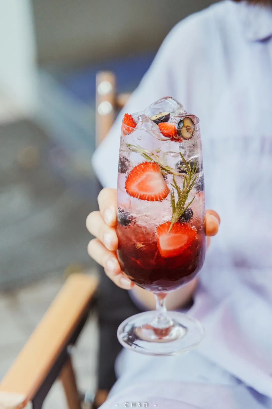 家楼下的「茶饮咖啡+精酿」，从清醒到微醺都给你安排上