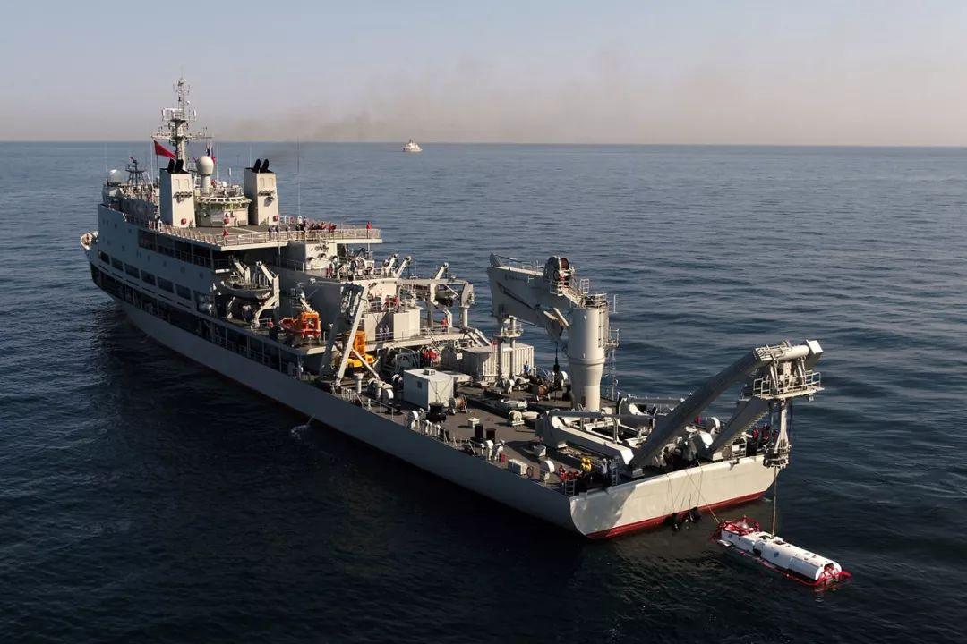 当一艘船沉入海底完整版,一艘船沉入海底怎么办