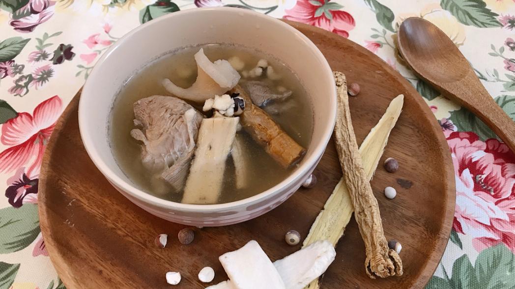 山药汤怎么做最养脾胃成人,秋天山药煲什么汤补脾胃肝肾