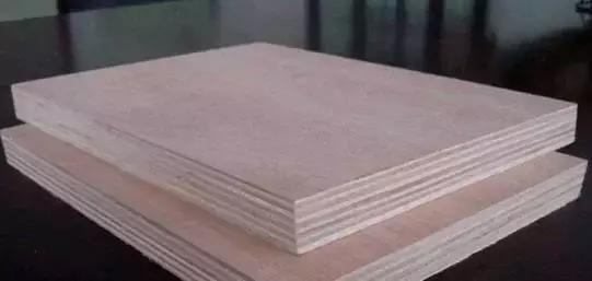 如何判断板材的好坏视频,一招教你如何辨别板材好坏